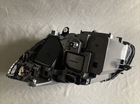 Mercedes Benz C Class W205 Headlight - Image 4