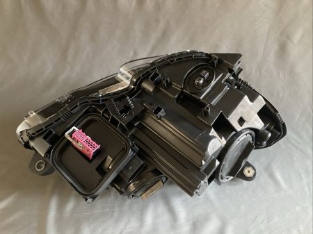 Mercedes C Class W204 Left Headlight - Image 7