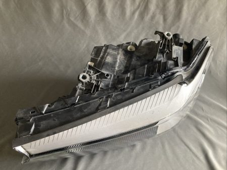 Bmw G30 Left Headlight - Image 3
