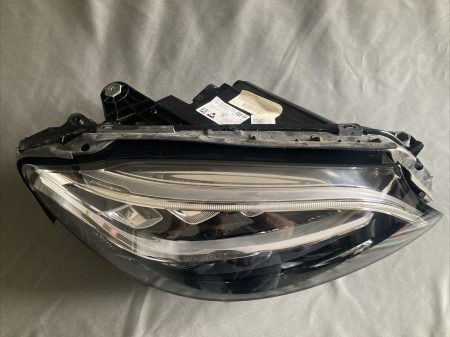 Mercedes C Class W205 headlight - Image 2
