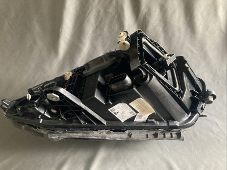 Mercedes C Class W205 headlight - Image 3