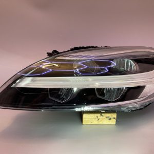 Volvo V40 Headlight