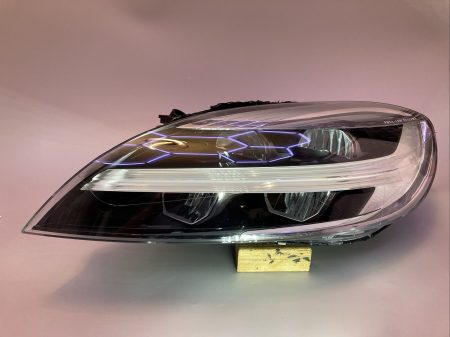 Volvo V40 Headlight