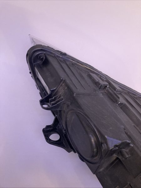 Volvo V40 Headlight - Image 6