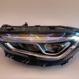 Mercedes-Benz GLA Left